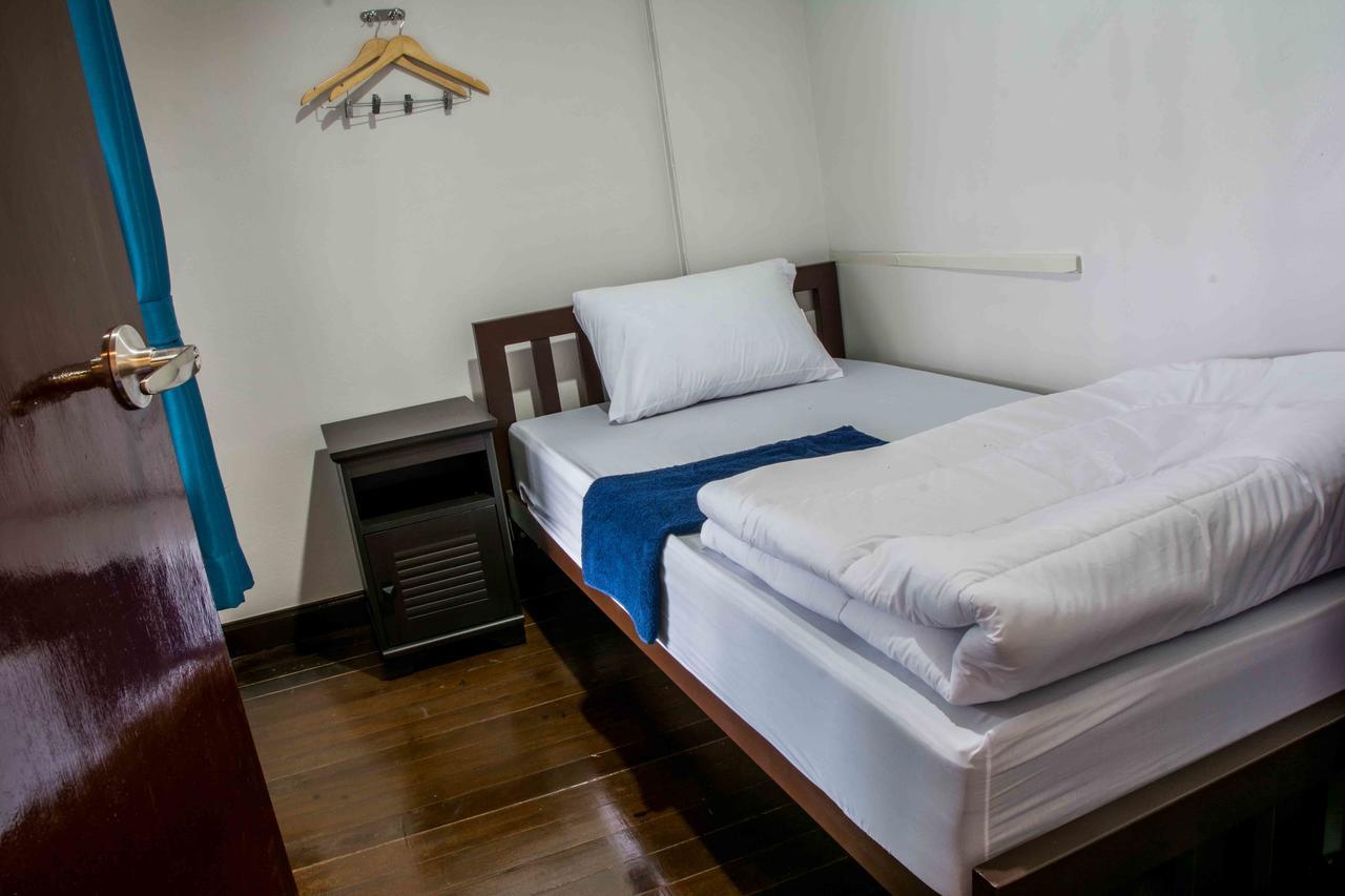 Traveller Hostel Chanthaburi (Adults Only) Exteriör bild